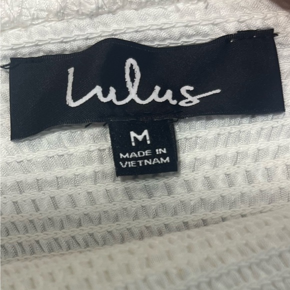 Lulu’s; Emil White Smocked Crop Top, NWT size medium - Picture 7 of 8